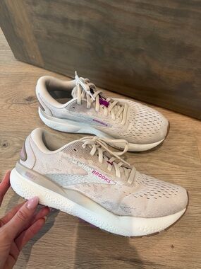 Brooks Ghost Running Shoes